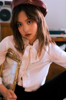 最美白嫩的极品美女ASSPICS
